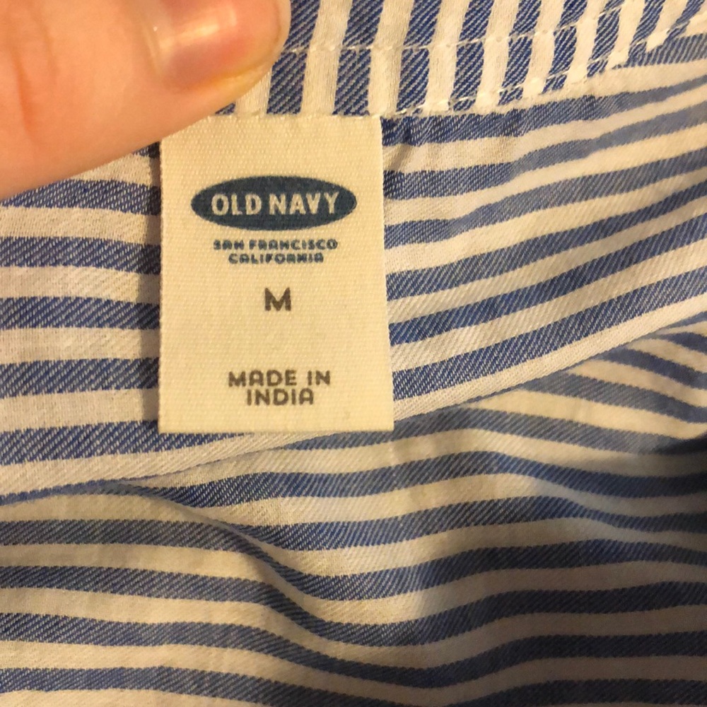 Button up - Picture 2 of 2